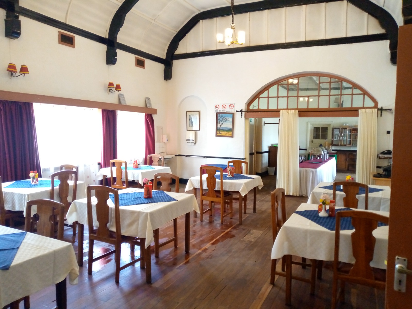 DInning ROOM